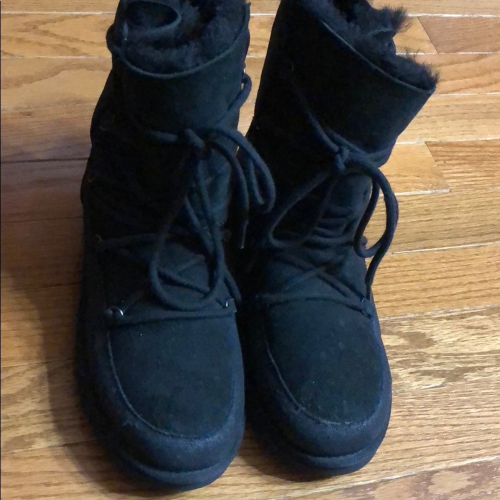 Ugg Moccasin Boots